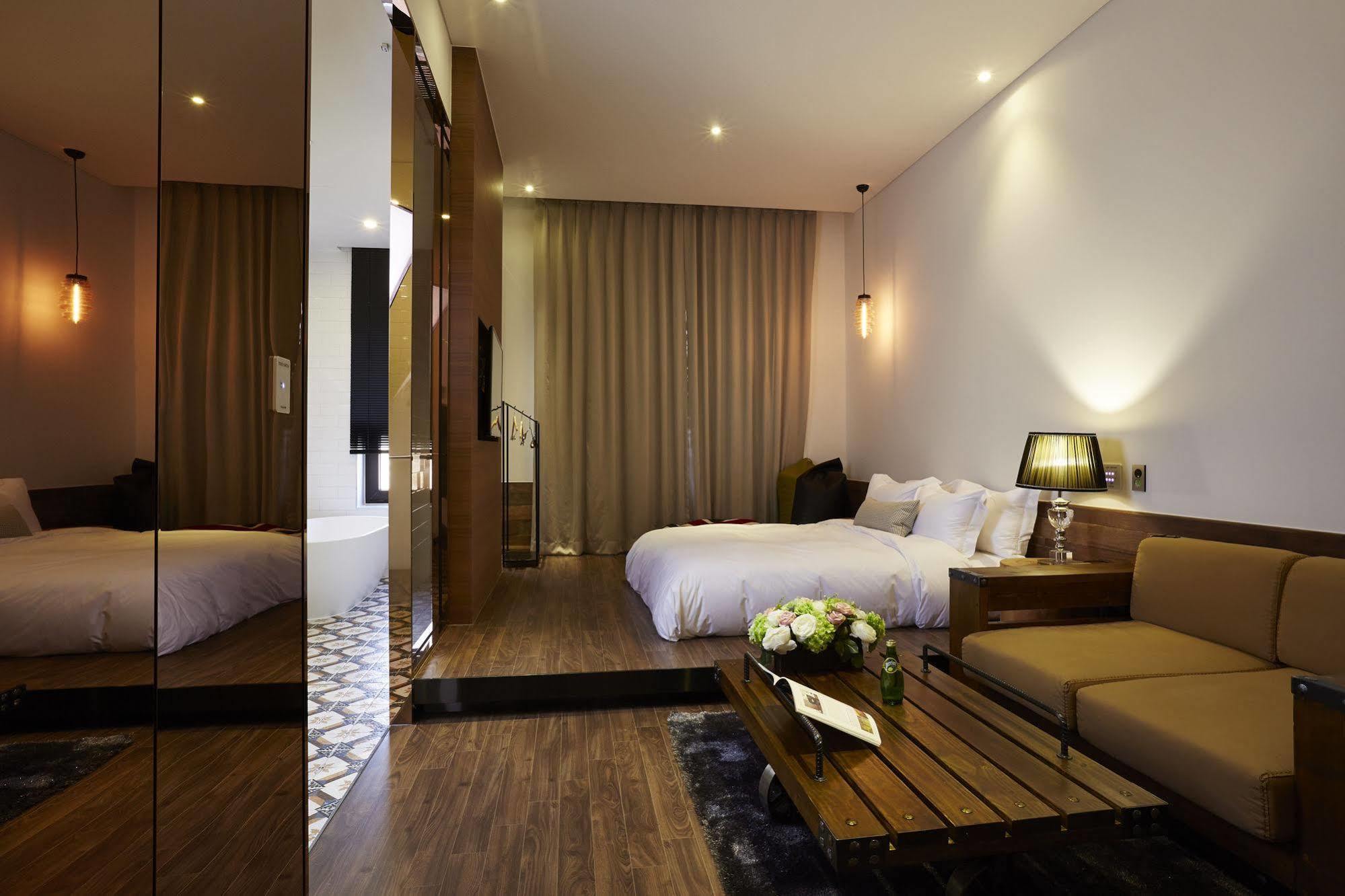 Chungbuk Inno City Namoo Hotel Umszong Kültér fotó